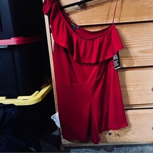 Strapless red express romper